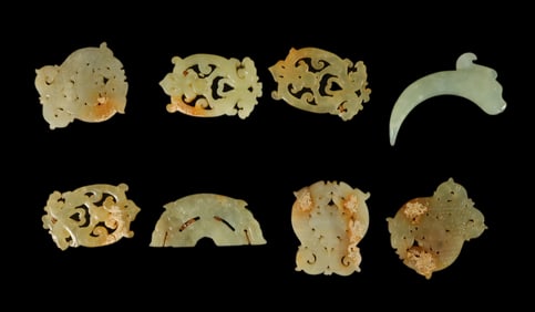 Lots Chinese carvings