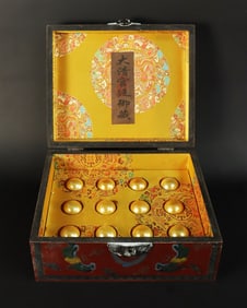 Lots Chinese gilted balls