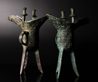 2 Chinese large bronze cups