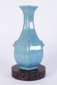 Chinese fine blue vase