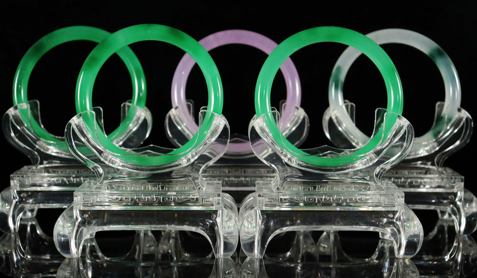 Lots Chinese bangles (1 of 8)