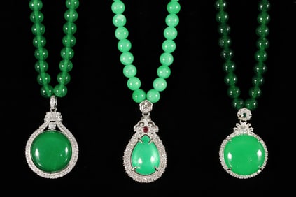 Lots Chinese fine pendants