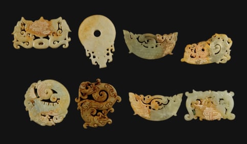 Lots Chinese carvings