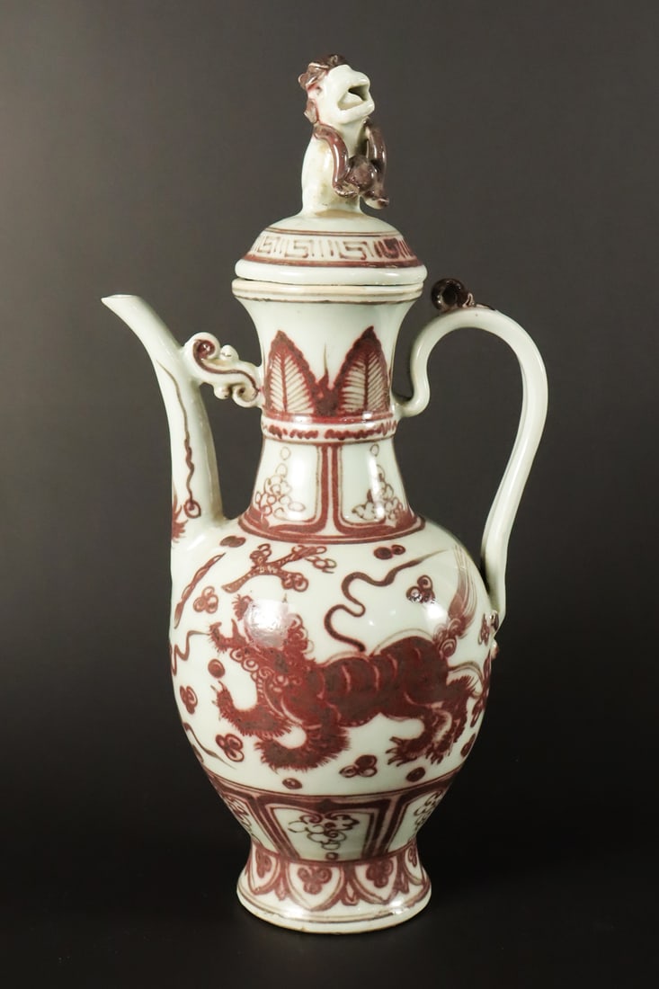Chinese fine wint pot: Chinese fine wine pot. H: 12" x W: 6."