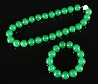 Lots Chinese beaded items