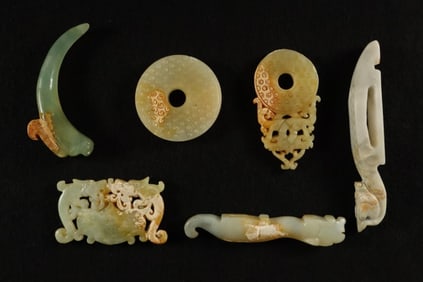 Lots Chinese carvings