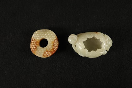 2 Chinese fine jade carvings