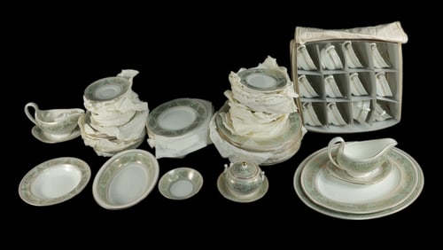 Lots Wedgwood Gold Columbia fine china