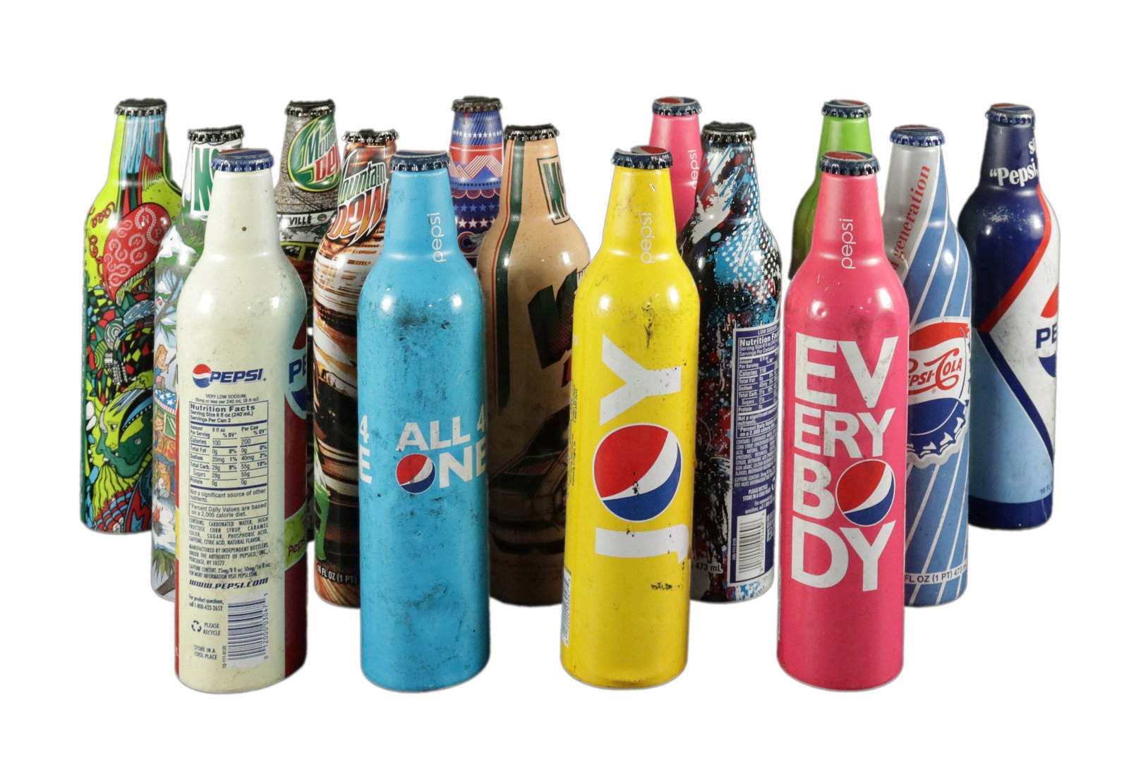 Lots vintage soda bottles: Lots vintage soda bottles. Condition selling it as is.