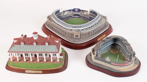 Lots Danbury Mint stadium figure