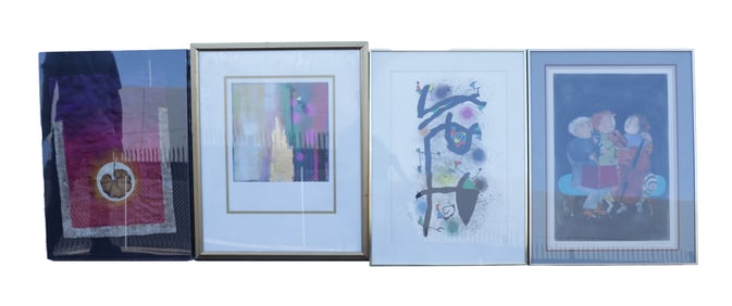 Lots vintage framed art
