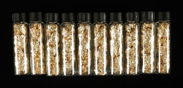 Lots tubes of gold flakes