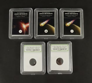 Lots meteorite specimen