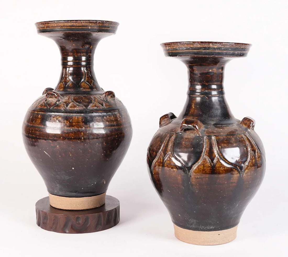 Lots Chinese pottery vase (1 of 7)