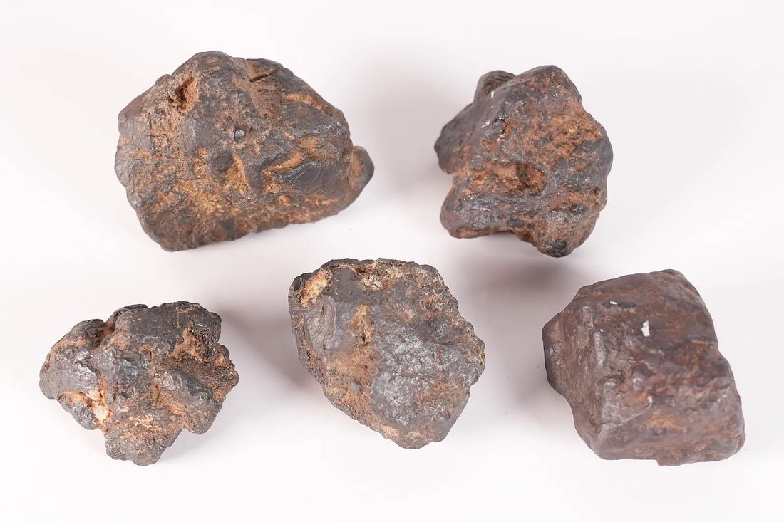 Lots possible meteorites stones (1 of 7)