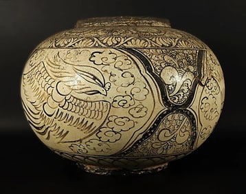 Chinese fine black glaze jar