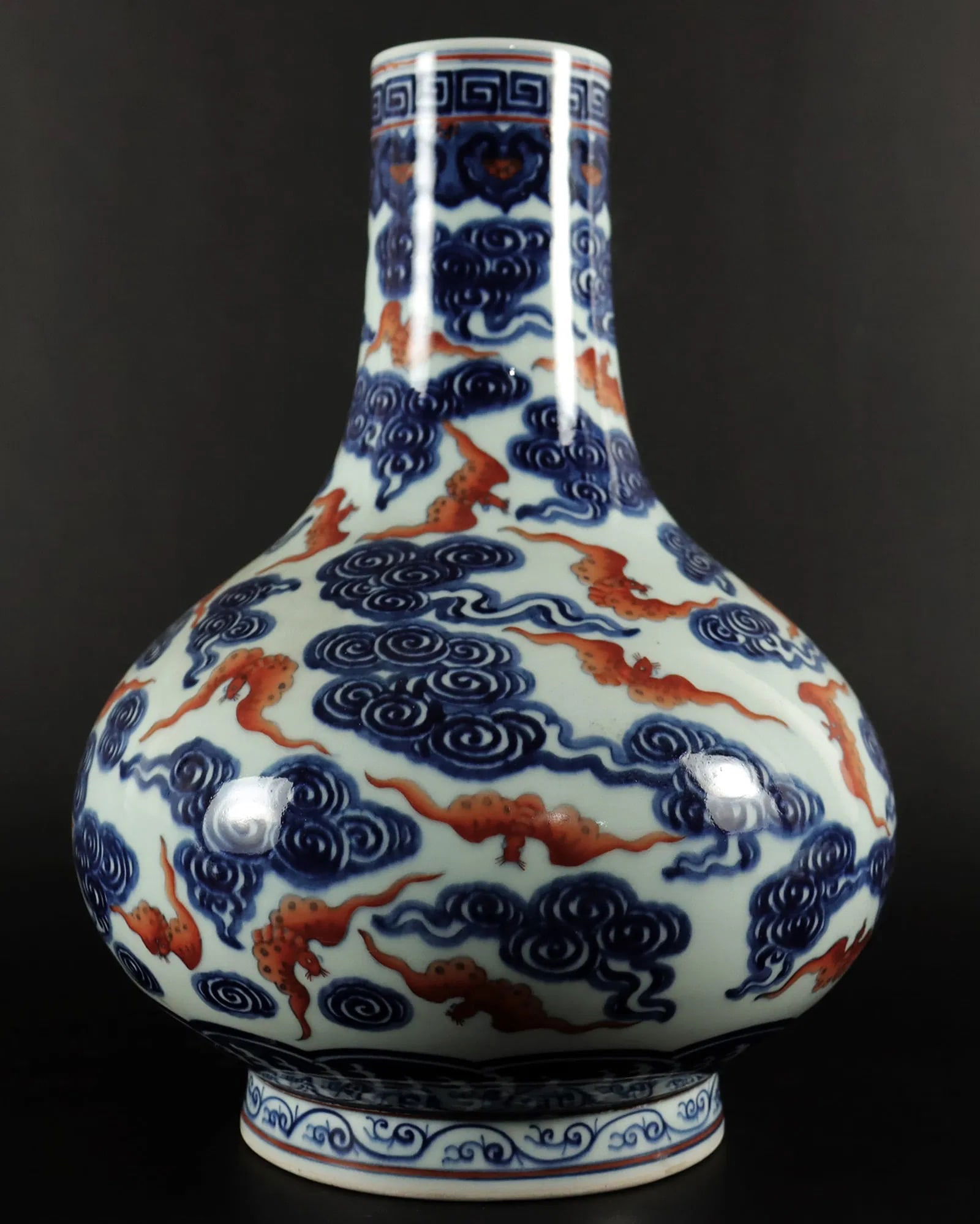 Chinese antique famille rose vase: Chinese antique famille rose vase. From an estate. H: 13.25" x W: 10."