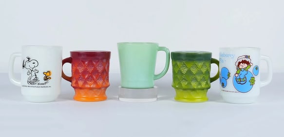 Lots vintage glass cups