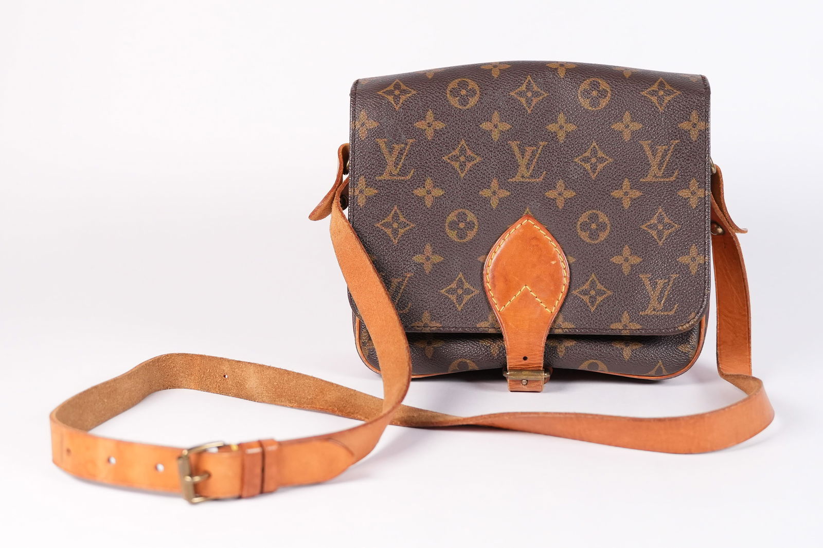 Louis Vuitton monogram shoulder bag (1 of 11)
