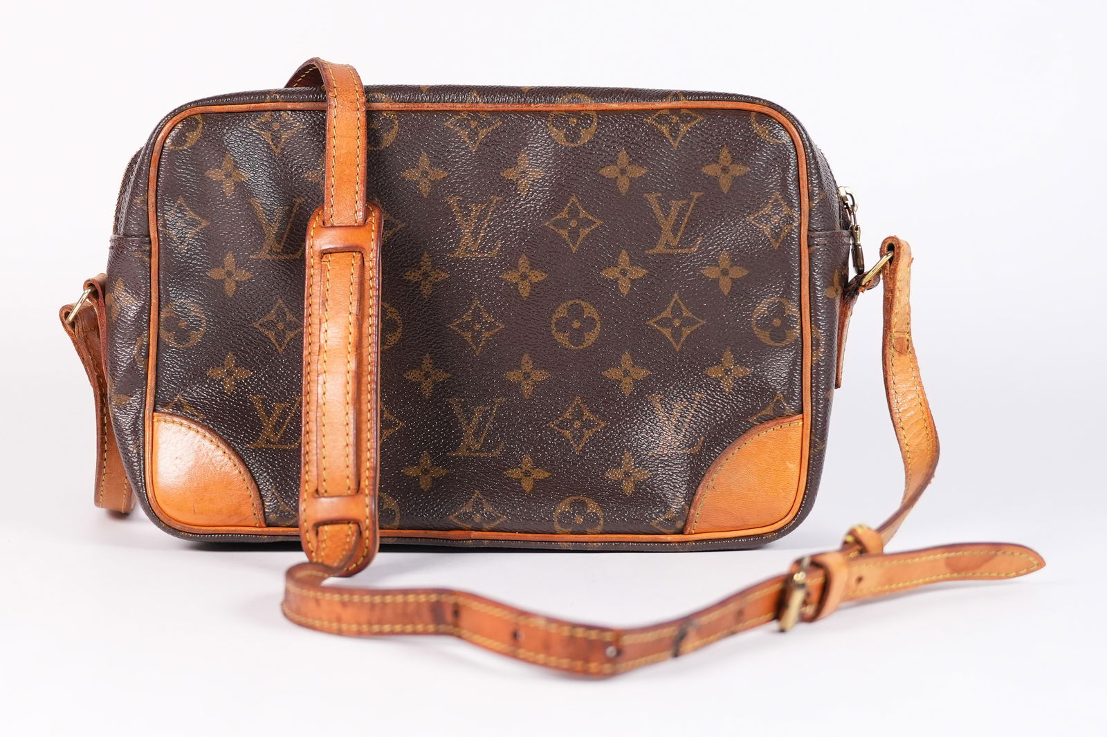 Louis Vuitton monogram shoulder bag (1 of 10)