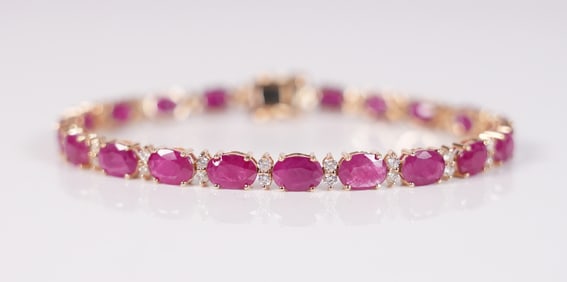 14 kt y/g natural ruby diamond bracelet