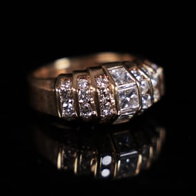 14 kt y/g 2 carats diamond unisex ring
