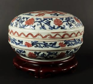 Chinese fine dragon lidded box
