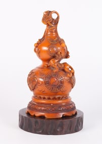 Chinese gourd shaped carving