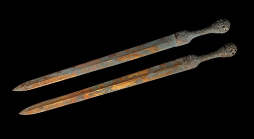 Lots Chinese gilted bronze swords