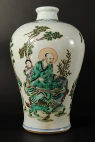 Chinese famille verte fine vase