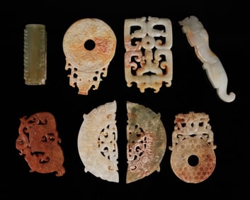 Lots Chinese carvings