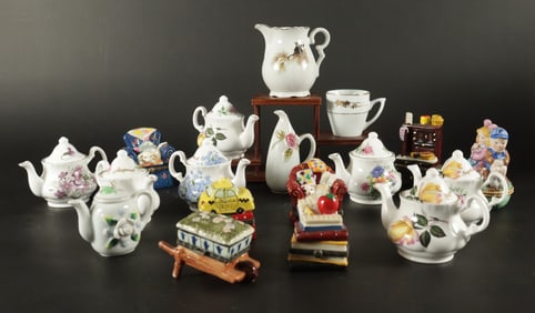 Lots collectible items