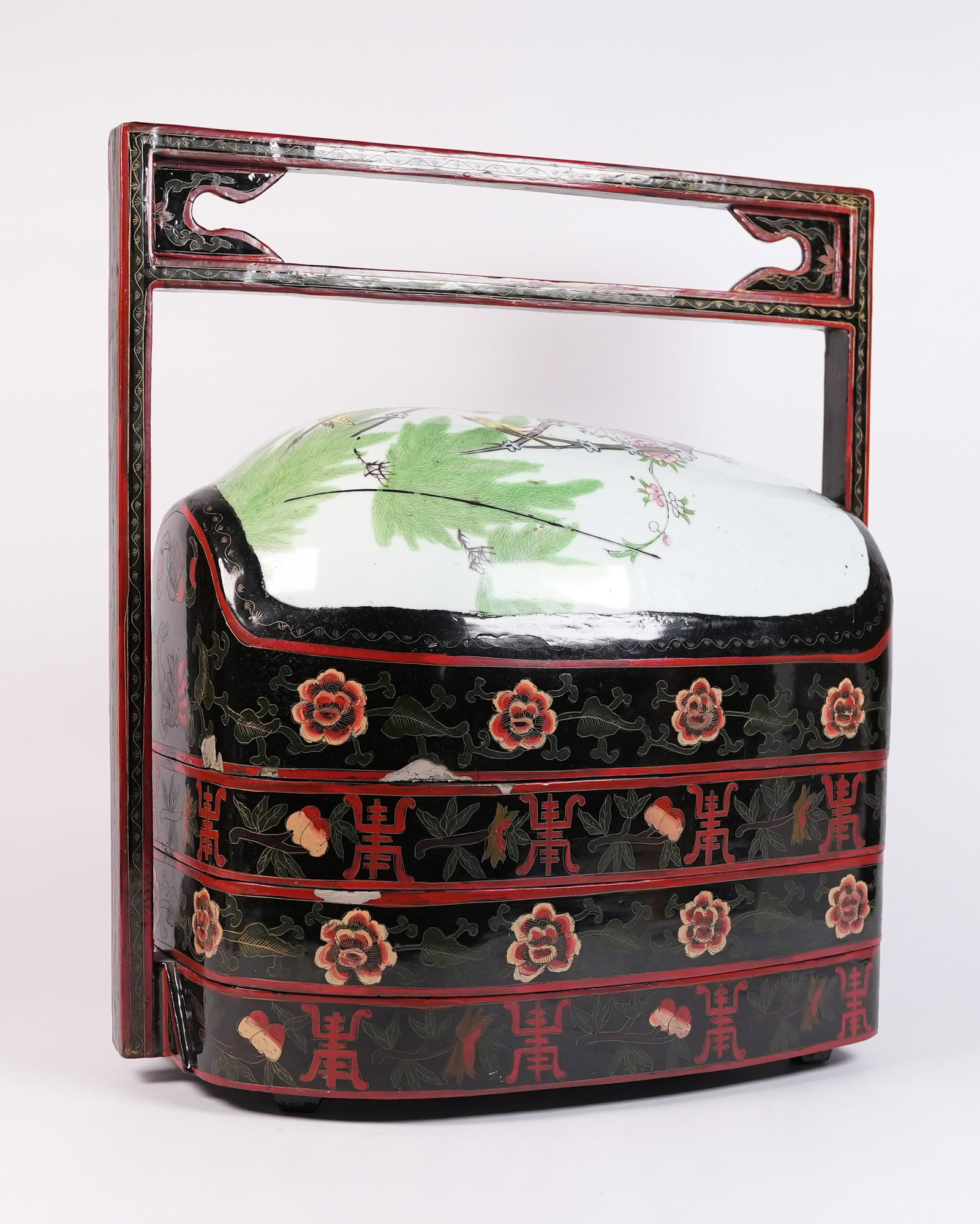 An Asian style fine box: An Asian style fine box. H: 19" x W: 17.5."
