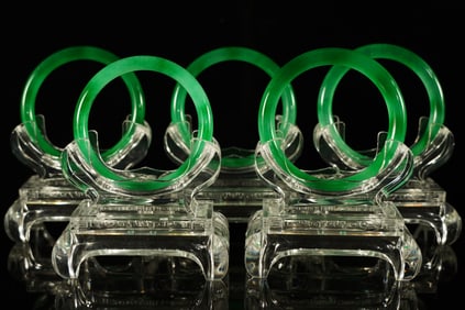 Lots Chinese apple green bangles