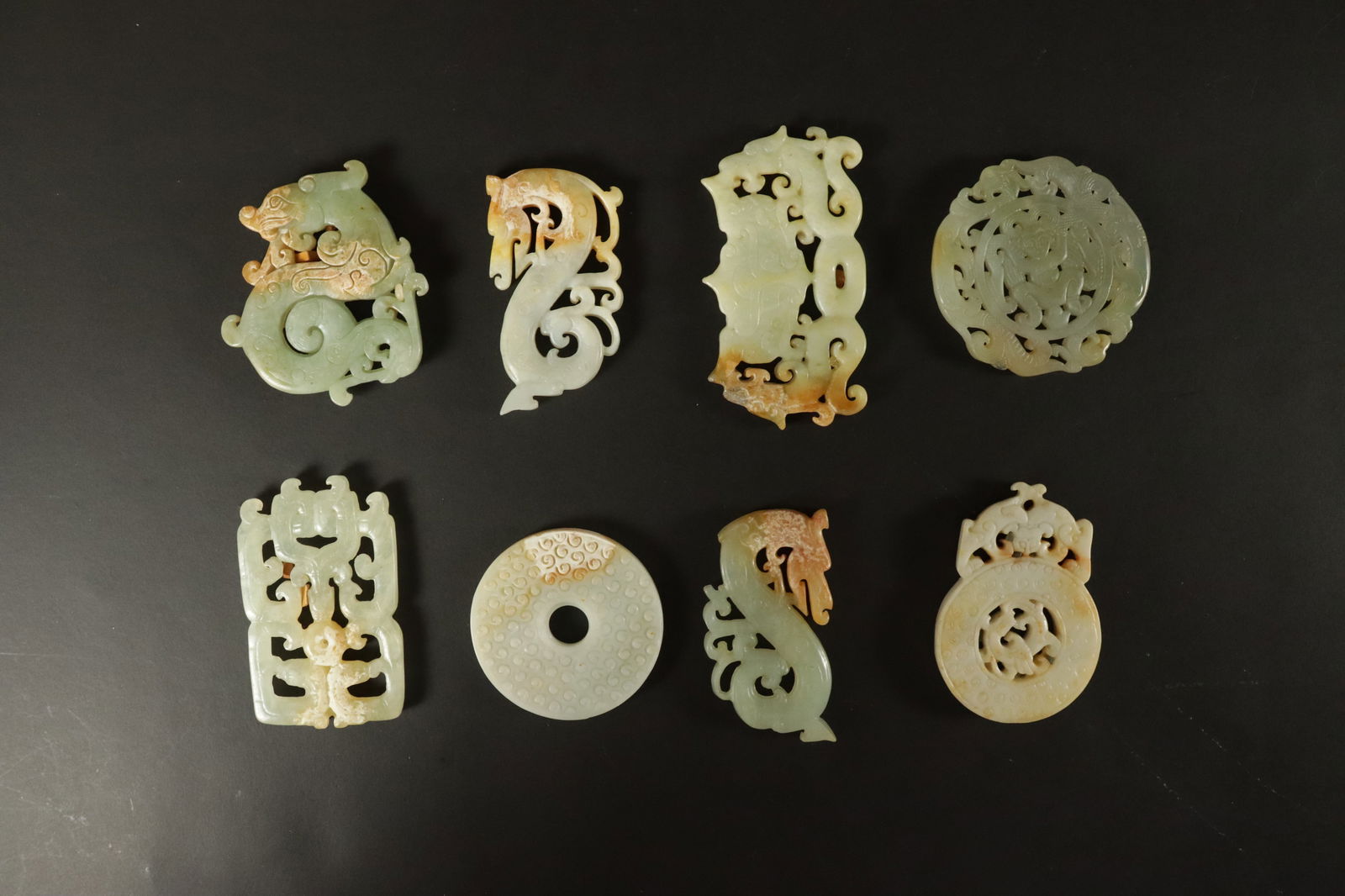 Lots Chinese jade carvings: Lots Chinese jade carvings.