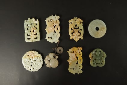 Lots Chinese jade carvings