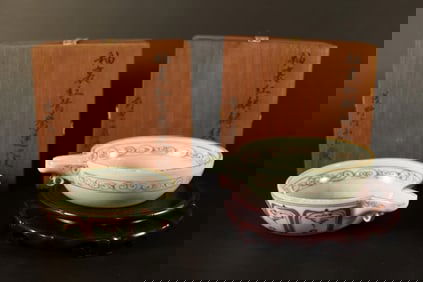 2 Chinese fine porcelains with box