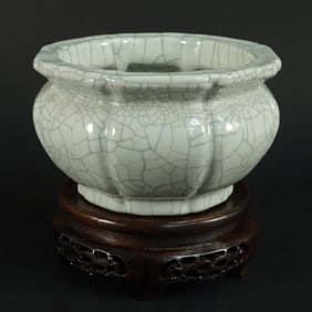 Chinese fine crackled washer