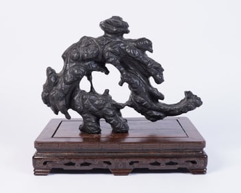 Chinese possible meteorite boulder