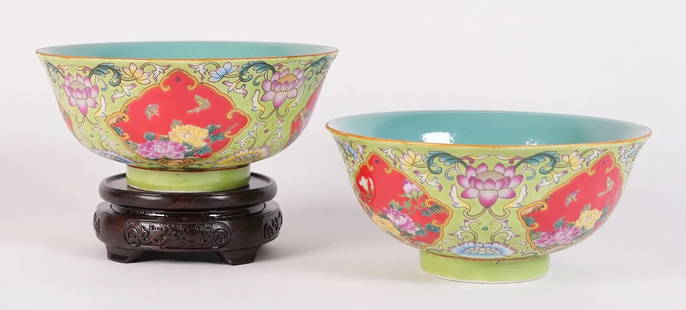 Lots Chinese green bowls: Lots Chinese fine green bowls. H: 3" x W: 6.4."