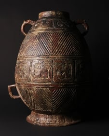 Chinese fine bronze vessel