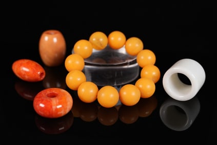 Lots Chinese fine beaded items