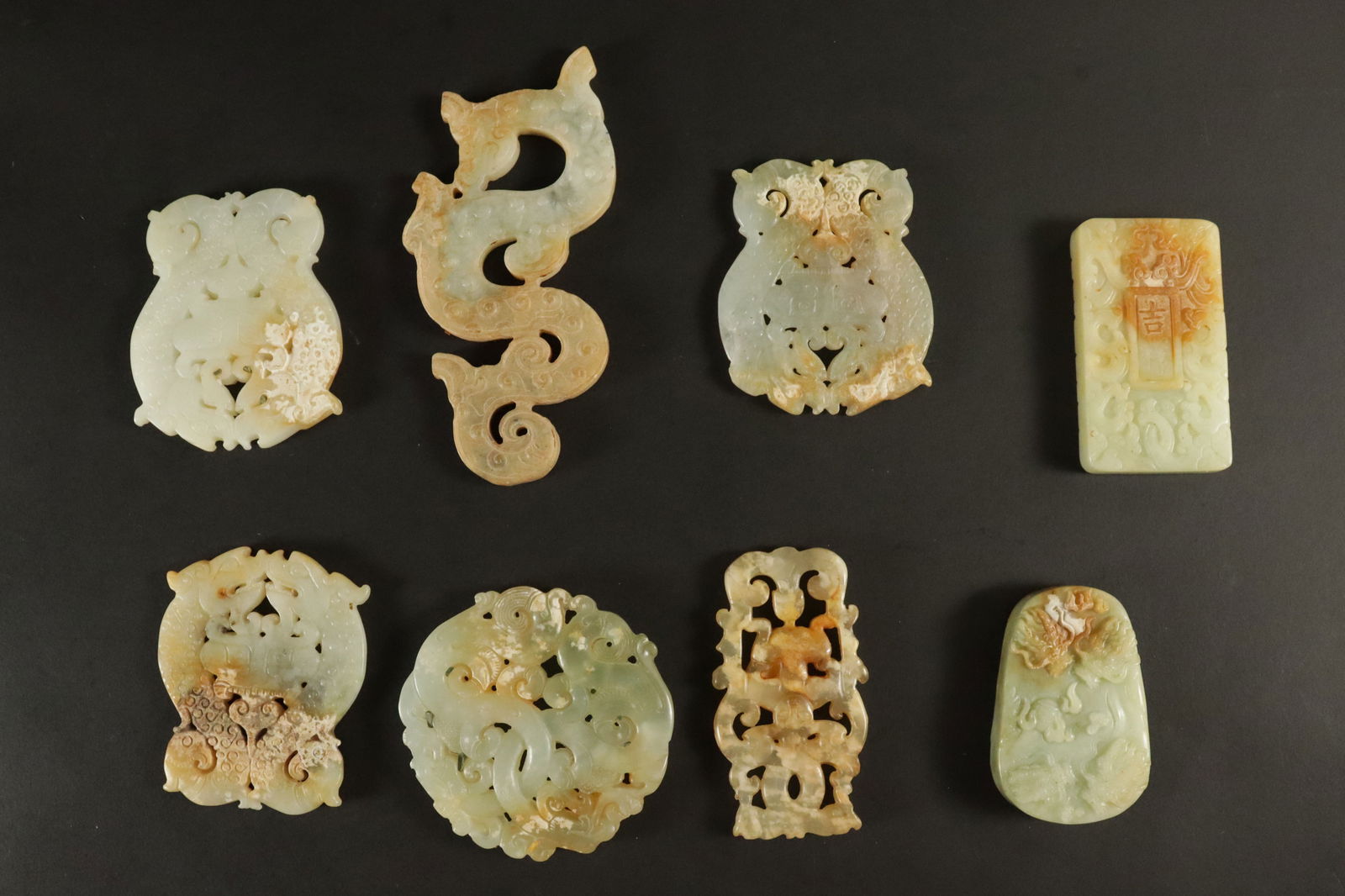 Lots Chinese jade items (1 of 6)