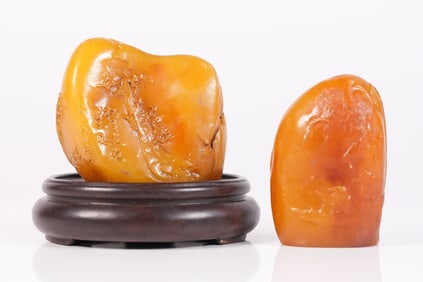 2 Chinese fine carvings