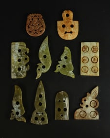 Lots Chinese carvings