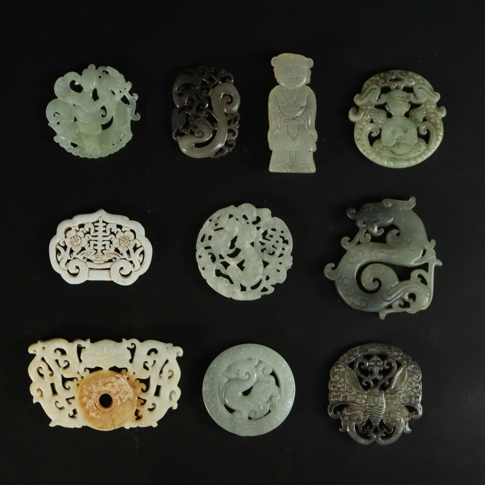 Lots Chinese jade carvings: Lots Chinese jade carvings.