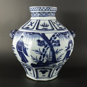 Chinese large b/w jar