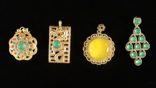 Lots Chinese fine pendants