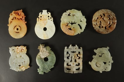 Lots Chinese carved items