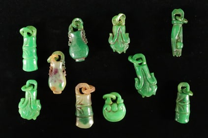 Lots Chinese carvings